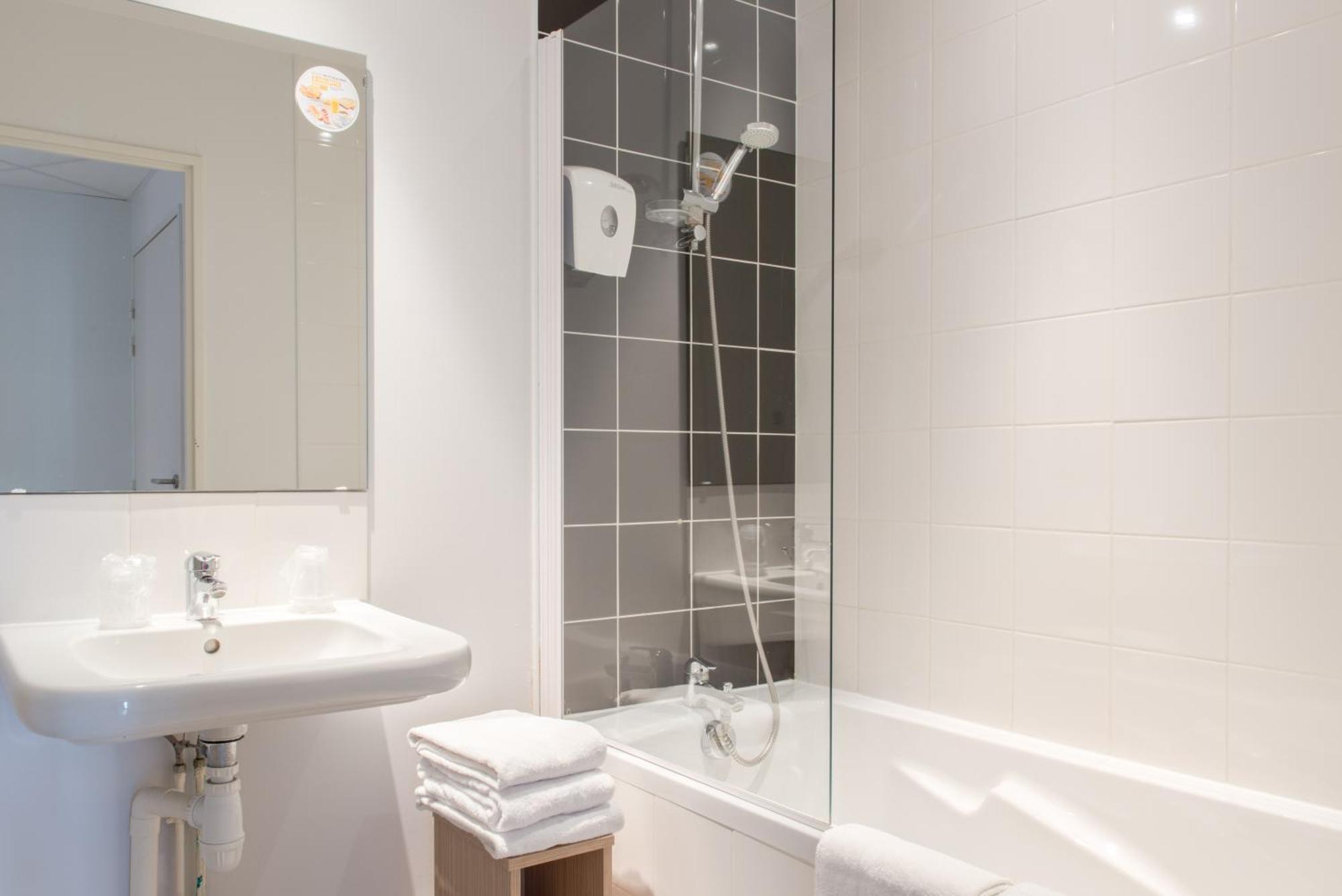 Hotel Eco La Rochelle Centre Les Minimes Eksteriør billede
